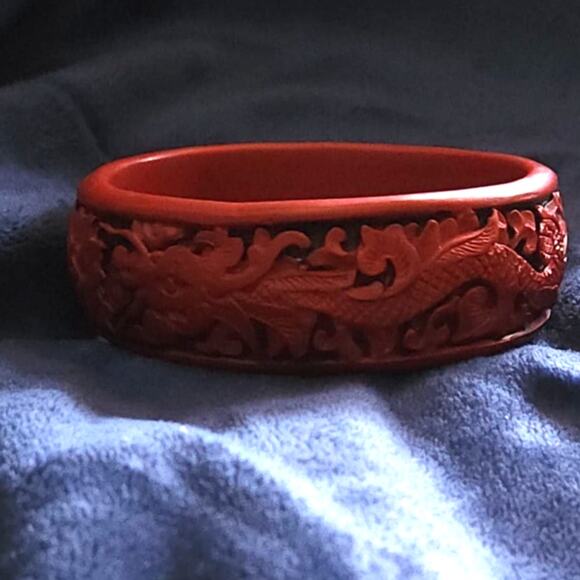 Vintage Dragon Carved Cinnabar Bracelet Deep Red & Black - Picture 3 of 5